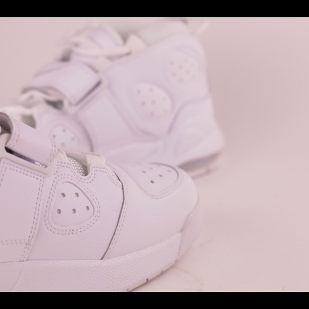 Nike Air CB 34 Charles Barkley Triple White Mens - Picture 3 of 8